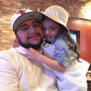 Meet your Posher, Ray